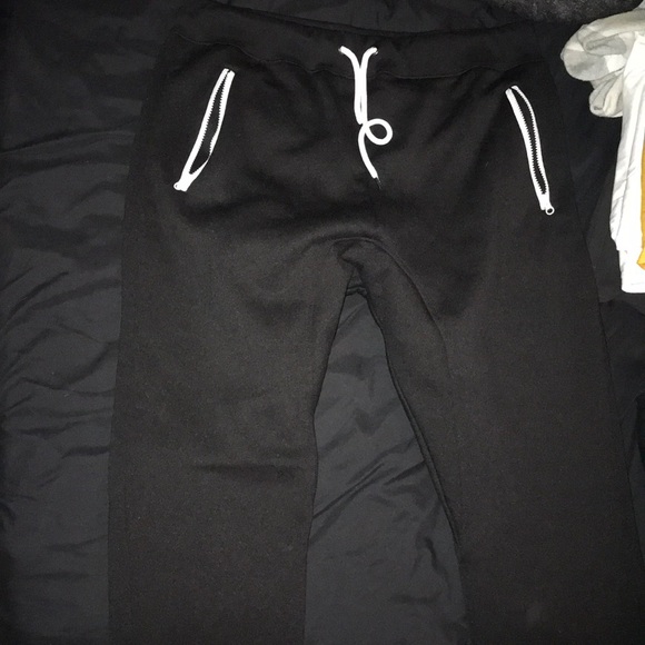 Black joggers - Picture 1 of 1